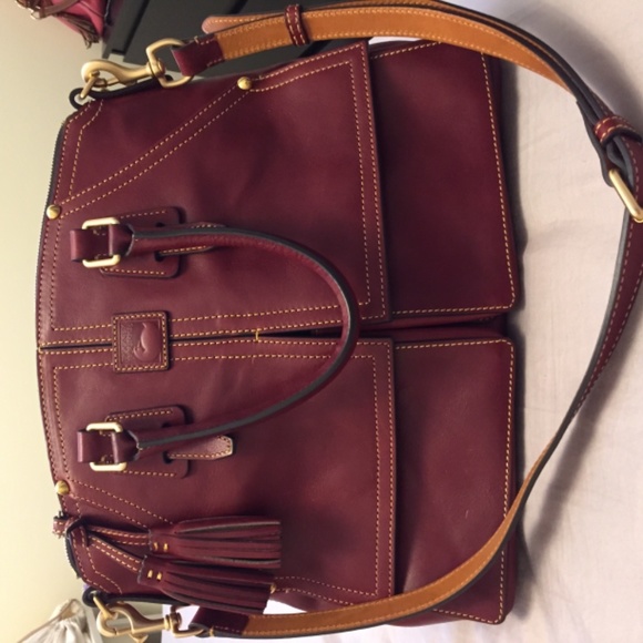 Like new Dooney & Bourke Florentine Clayton - Picture 2 of 6